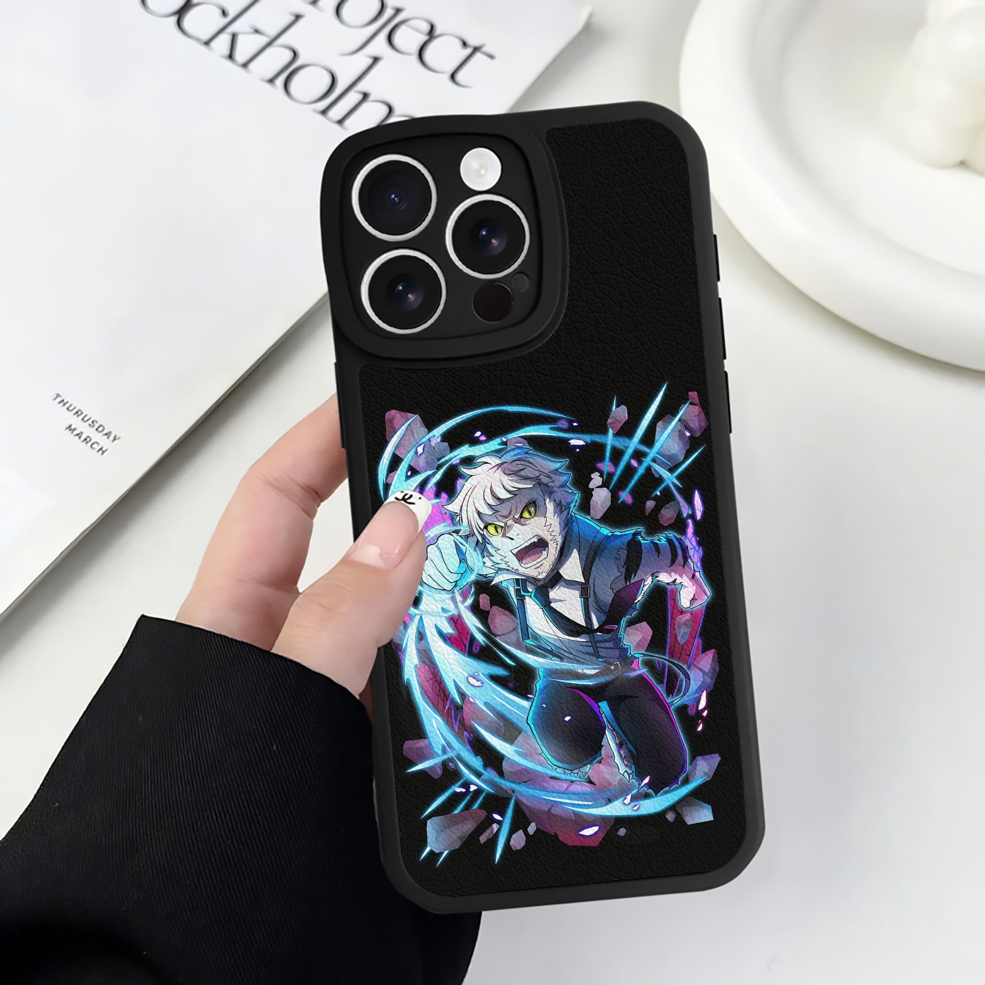 （画像用） 文豪ストレイドッグス Bungo Stray Dogs 【iPhone 16シリーズ対応】シリコンスマホケース（レザー調） 材質：シリコン